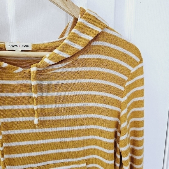 Nautical hoodie knit sweater top yellow and white small - Picture 3 of 11